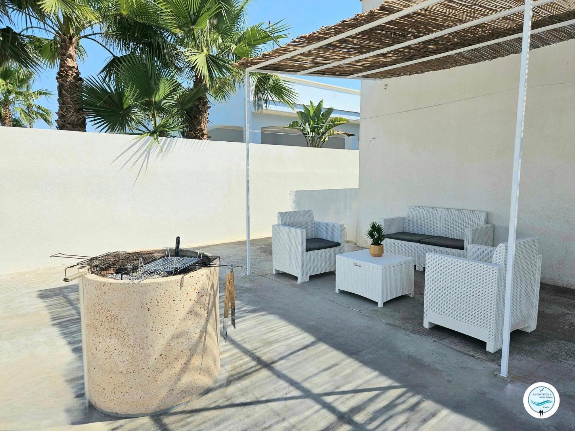Villa La Rondinella - Torre San Giovanni エクステリア 写真